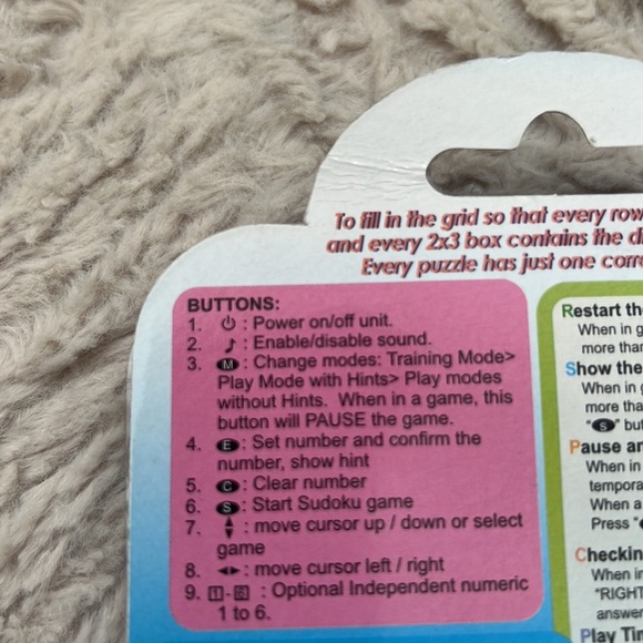 Mini sudoku Keychain Electronic Handheld Travel Game
New in original packaging - Picture 5 of 16